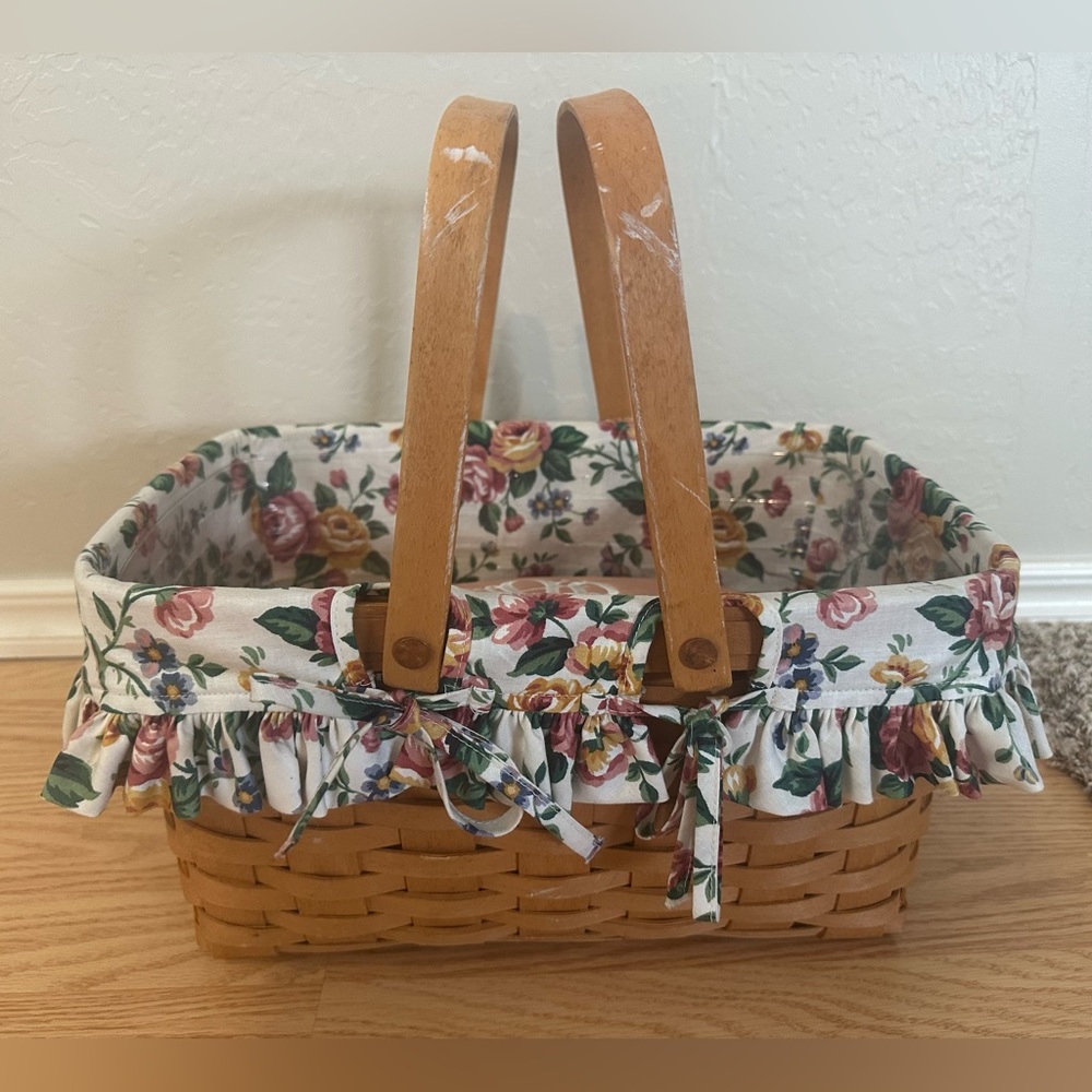 1995 Longaberger Medium Gathering Basket